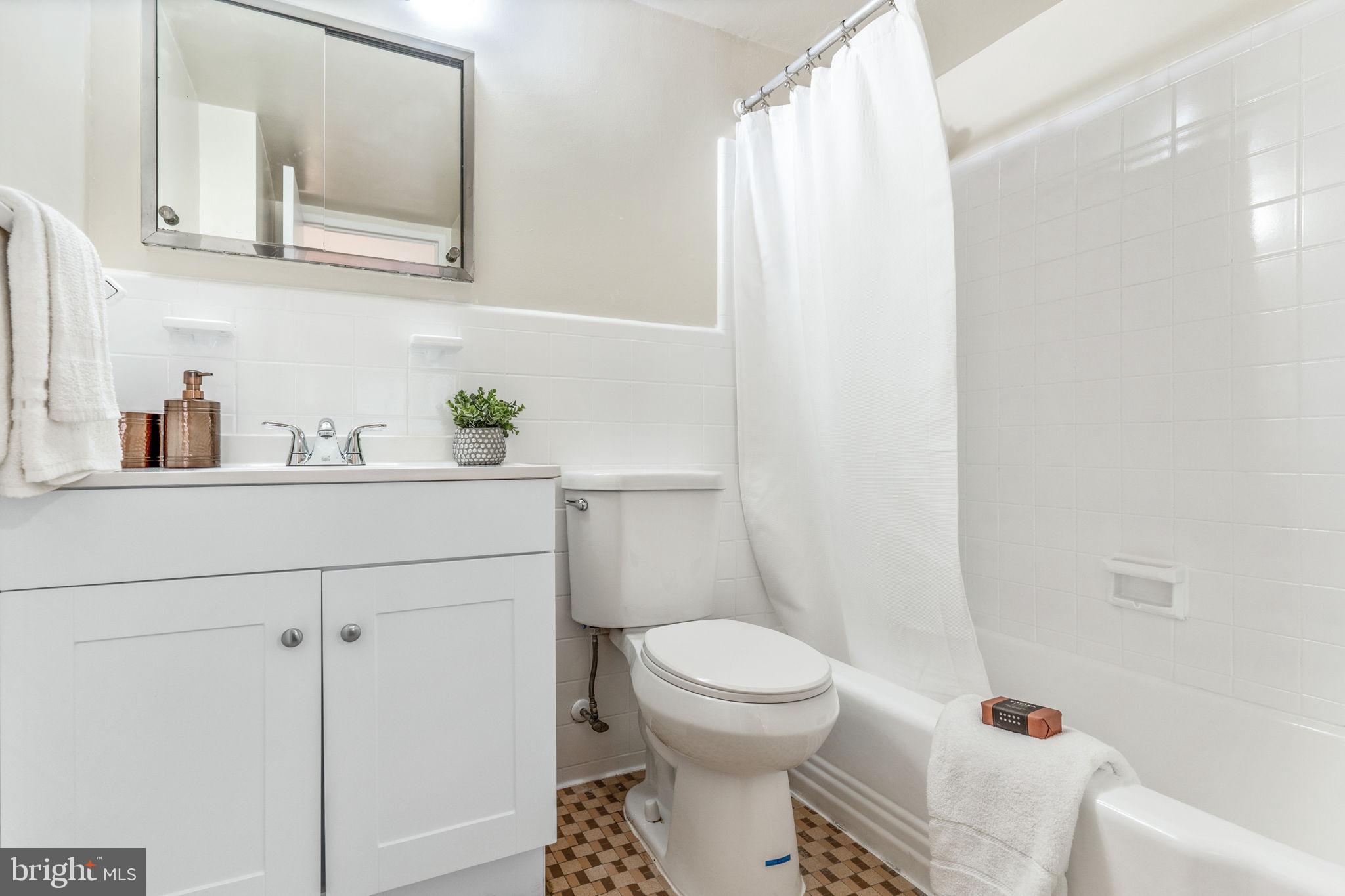 4600 Connecticut Ave NW #231