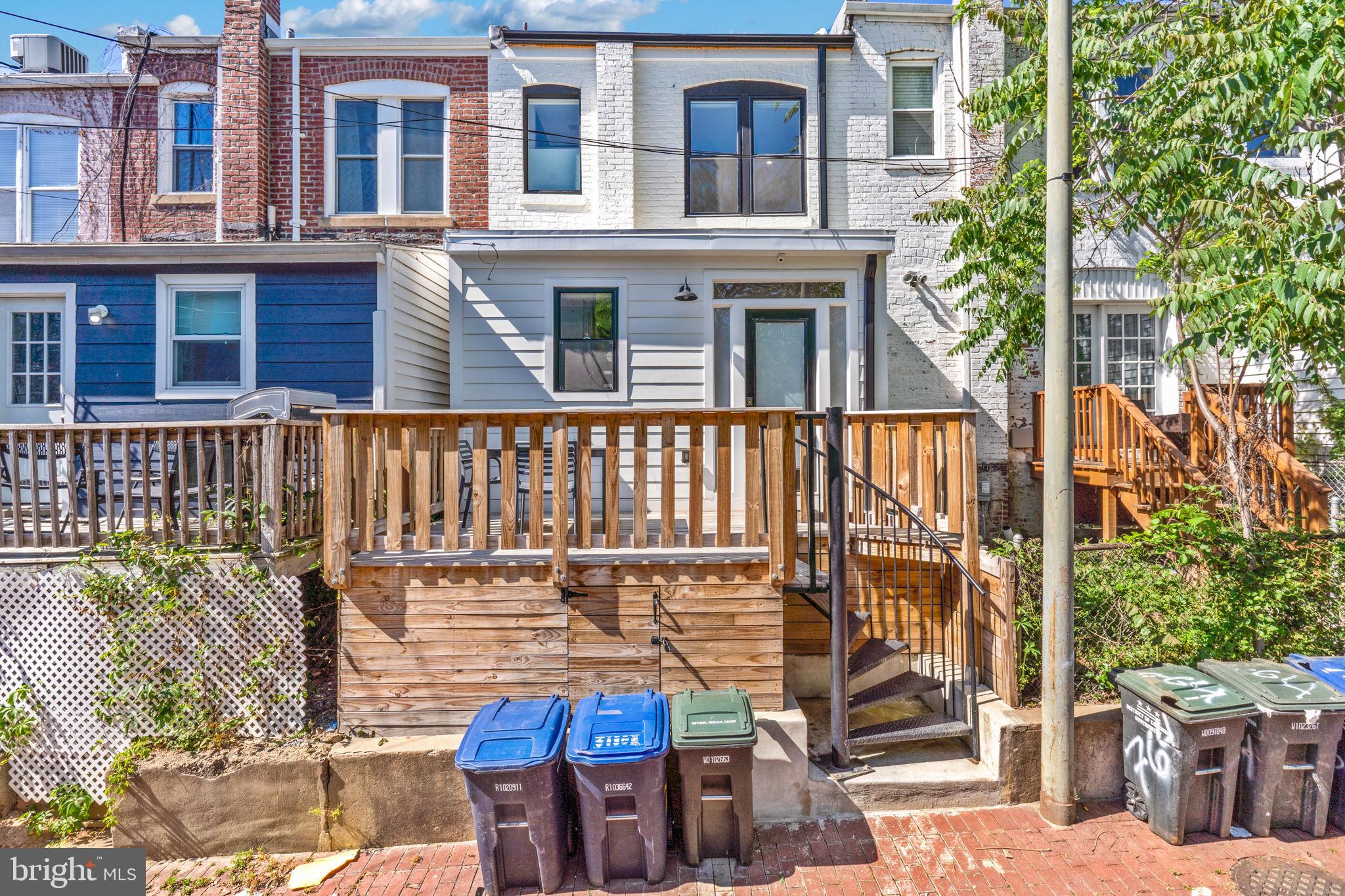 766 Columbia Rd NW