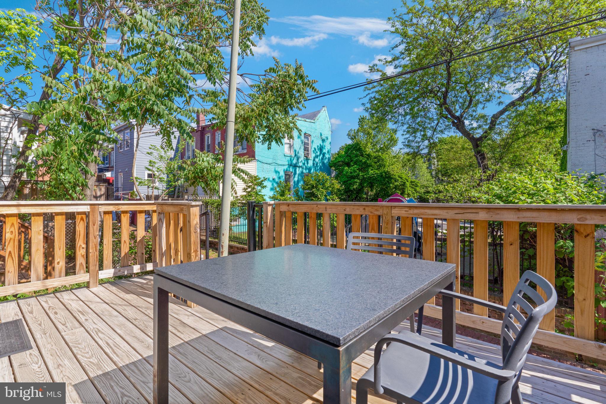766 Columbia Rd NW