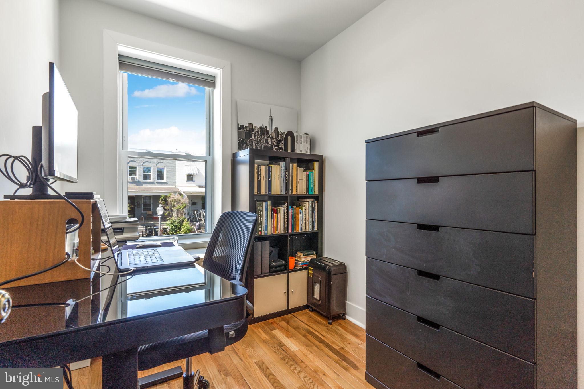 766 Columbia Rd NW