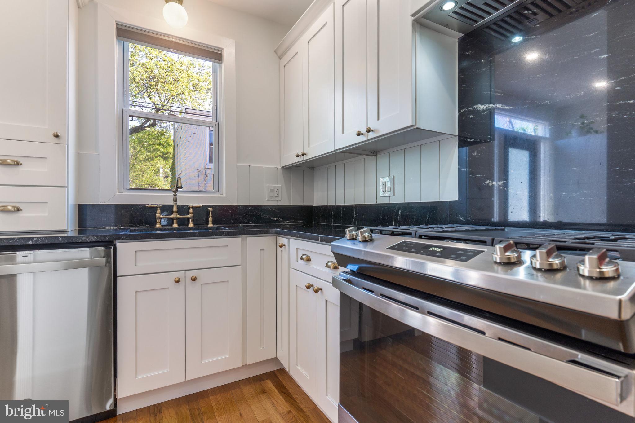 766 Columbia Rd NW