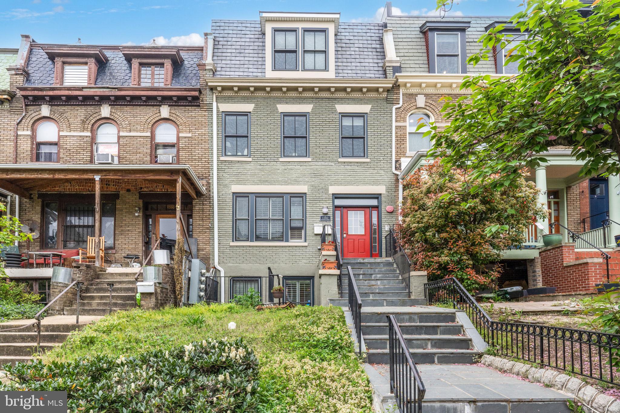 1202 Fairmont St NW #1