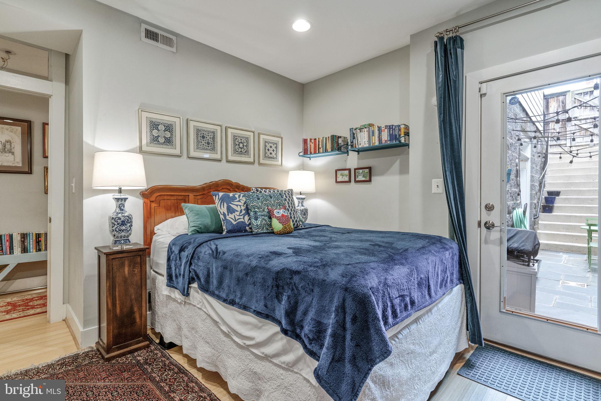 1202 Fairmont St NW #1