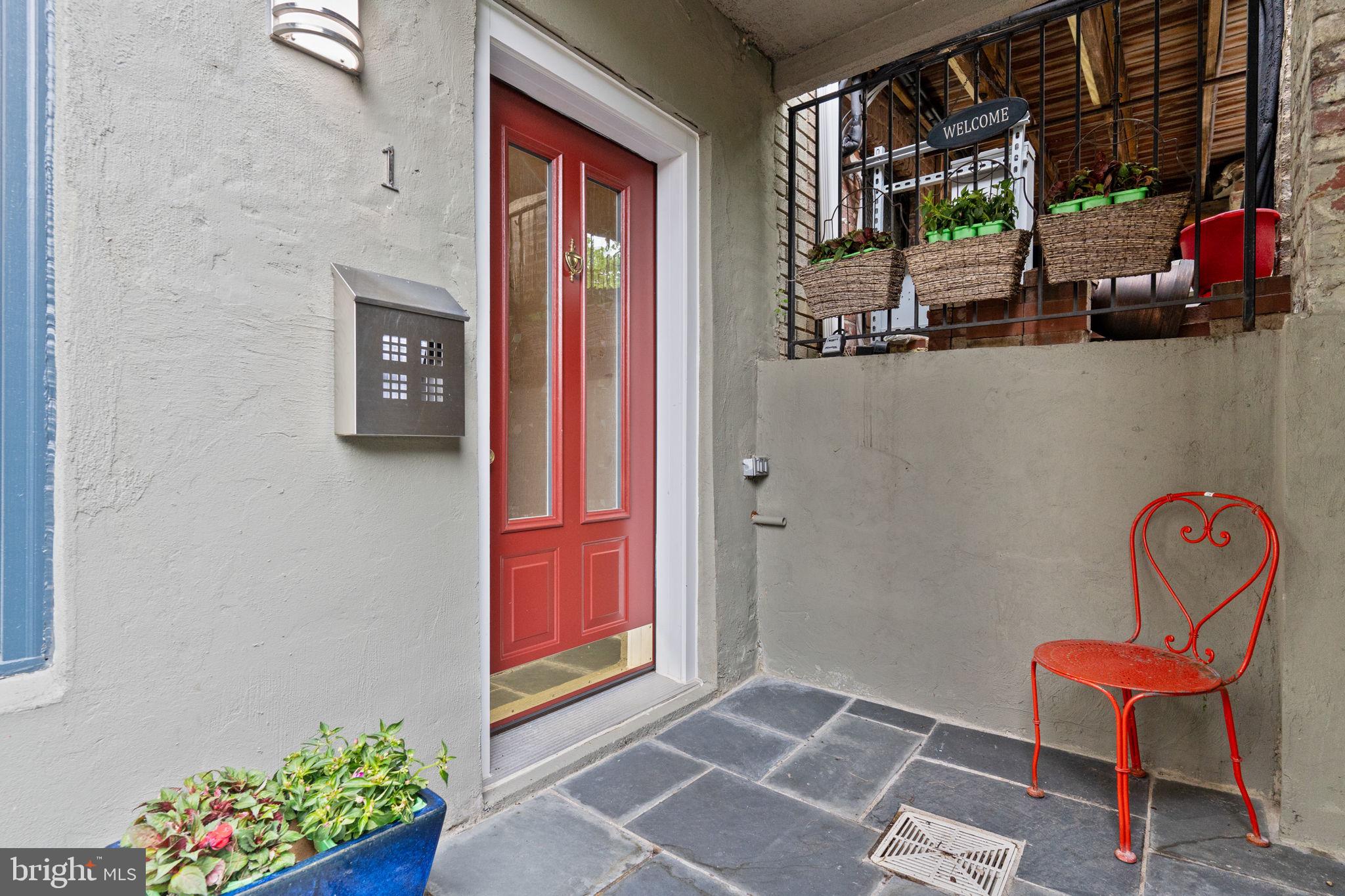 1202 Fairmont St NW #1