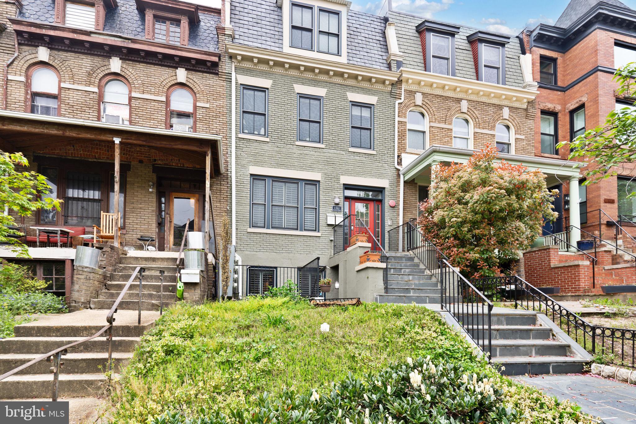 1202 Fairmont St NW #1