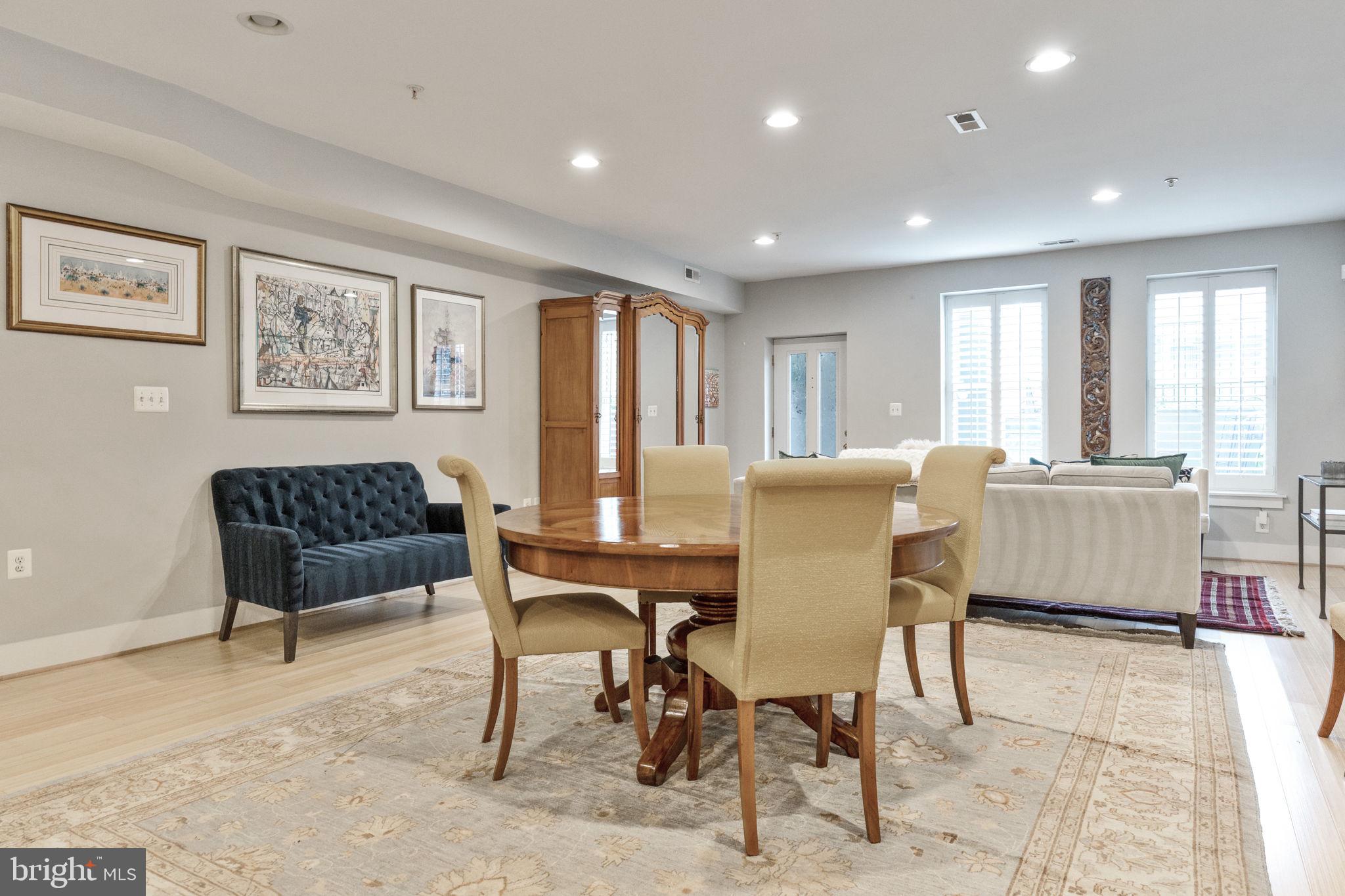 1202 Fairmont St NW #1