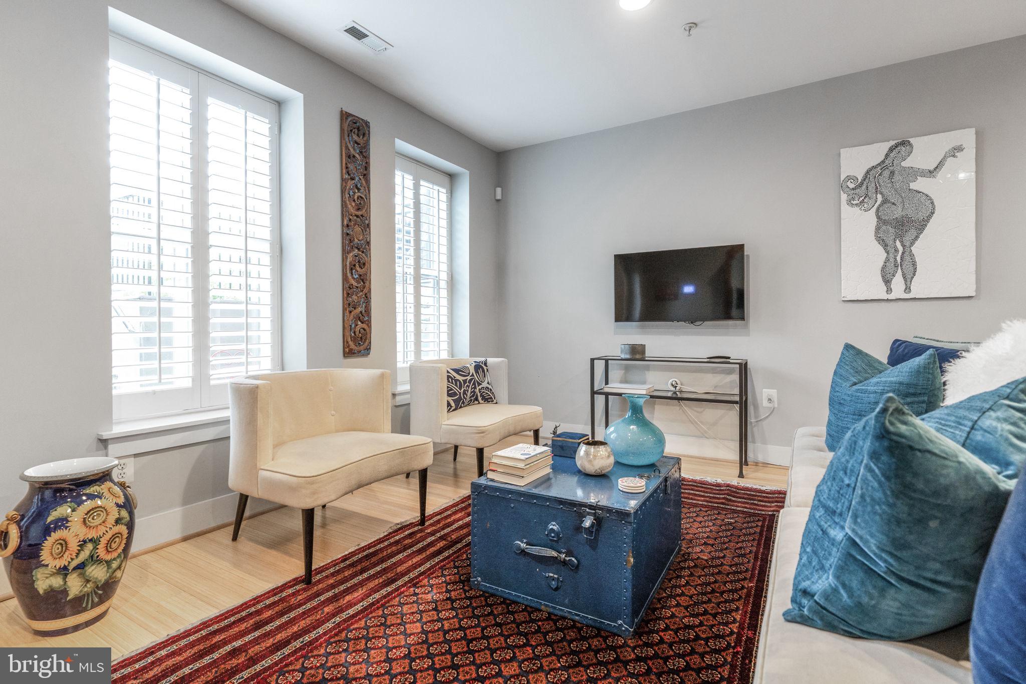 1202 Fairmont St NW #1