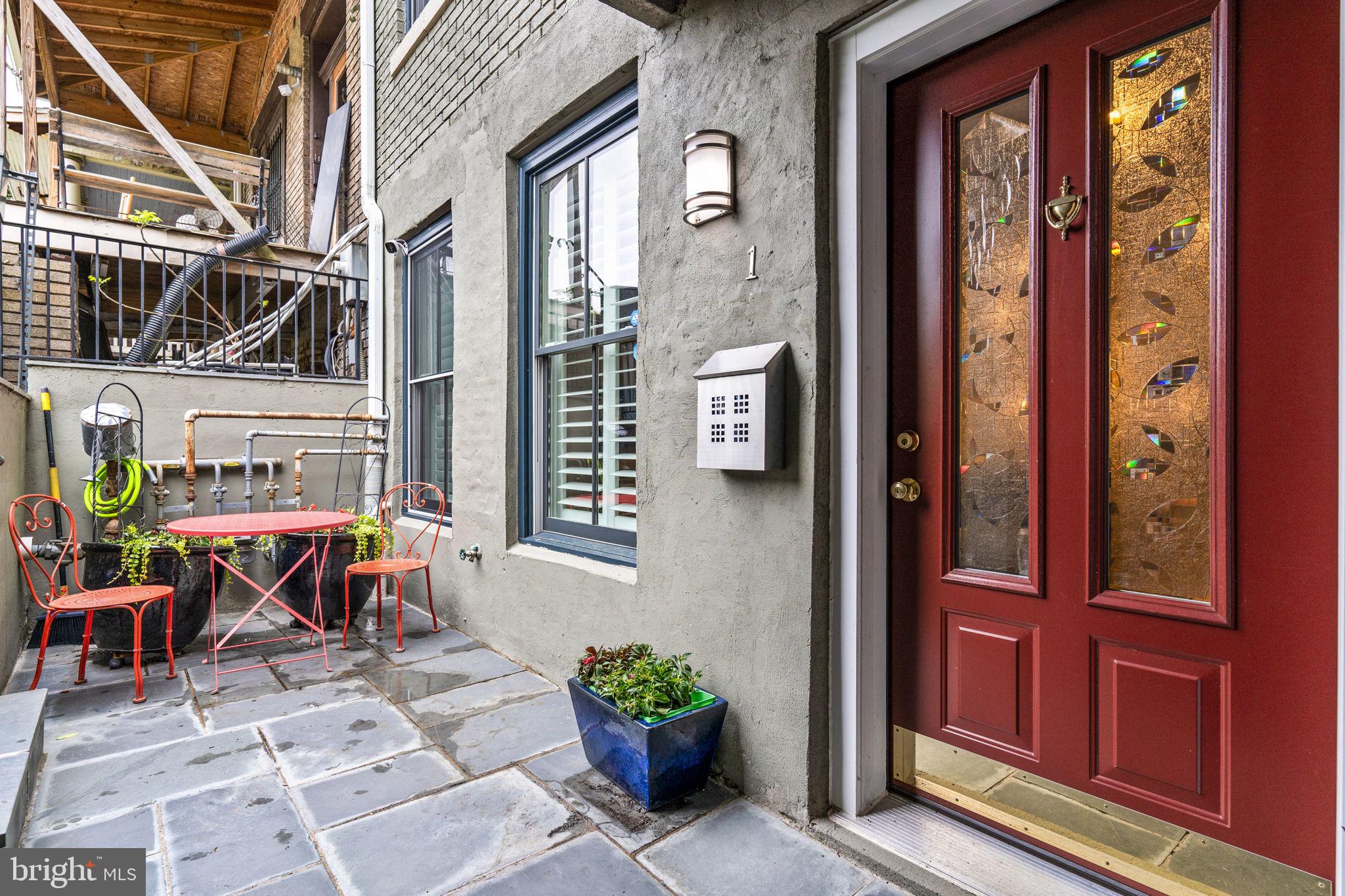 1202 Fairmont St NW #1