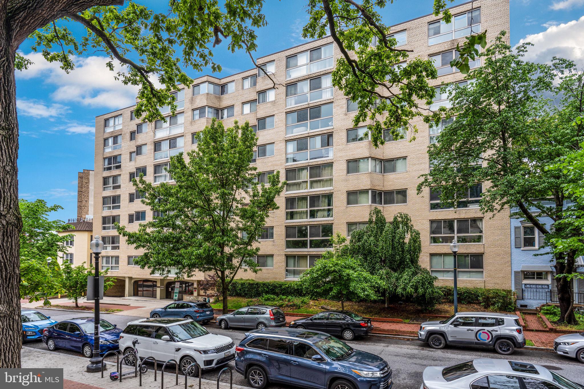 922 24th St NW #112