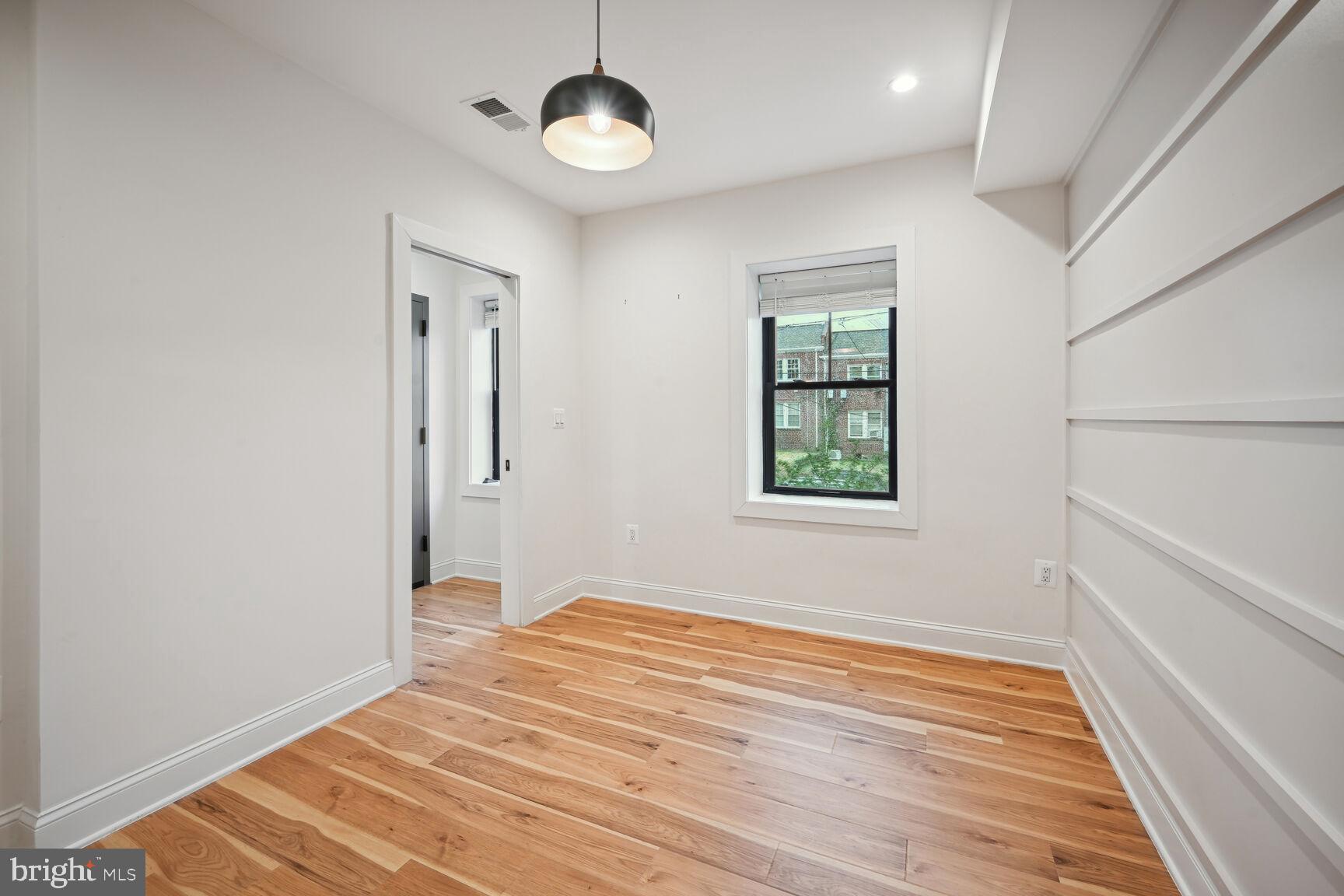 428 Evarts St NE #1