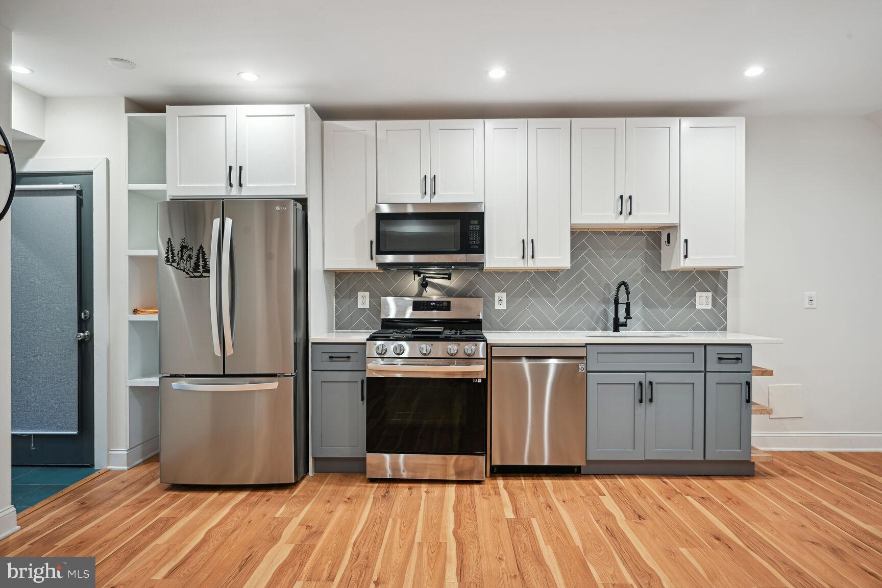 428 Evarts St NE #1