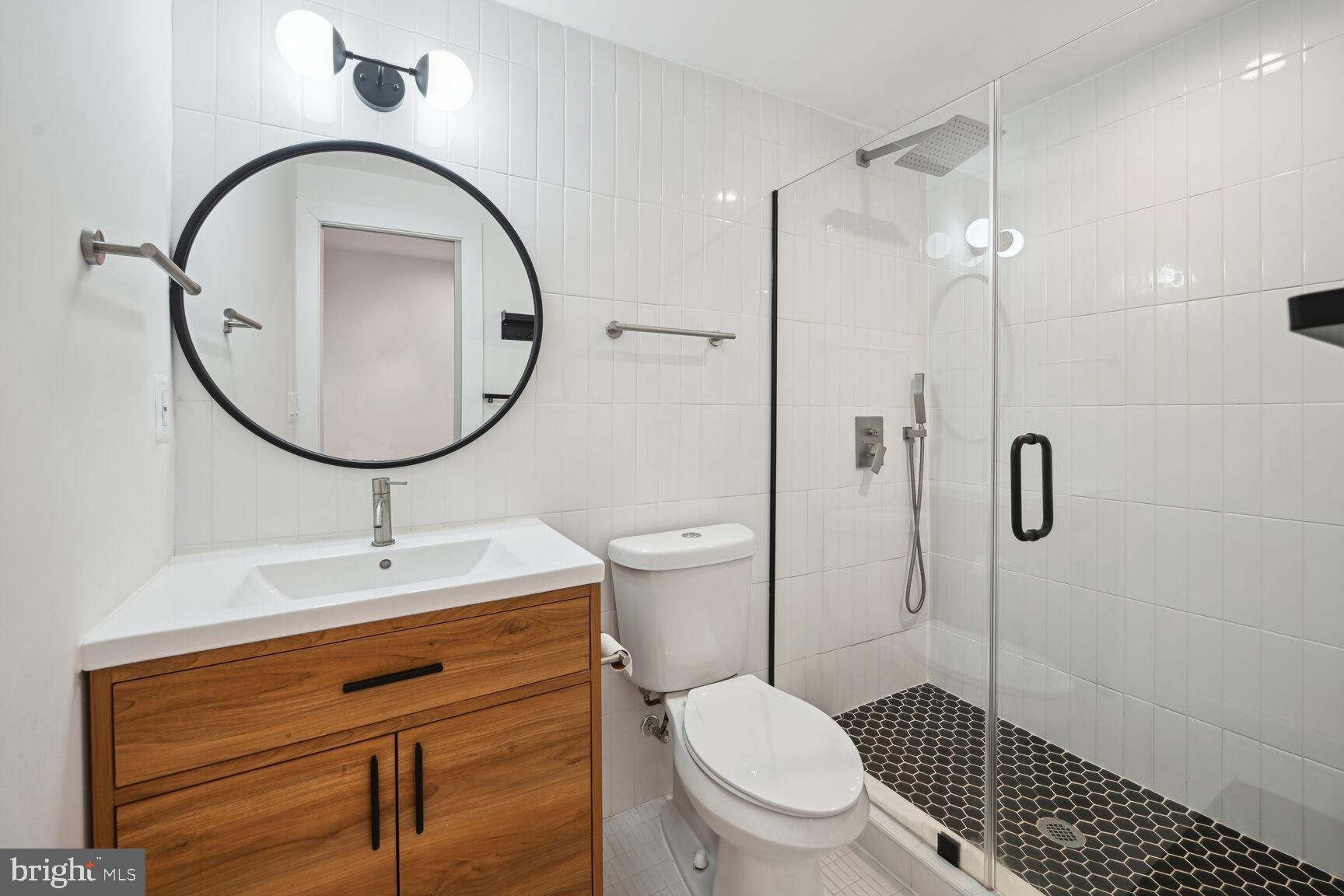 428 Evarts St NE #1