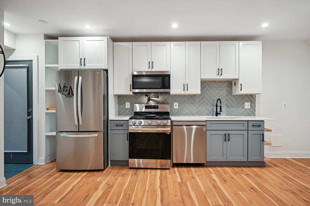 428 Evarts St NE #1