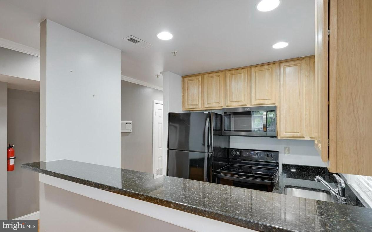 4200 Grant St NE #202