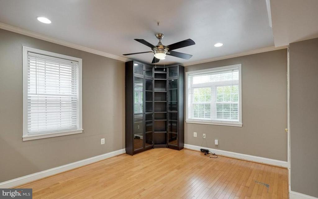 4200 Grant St NE #202