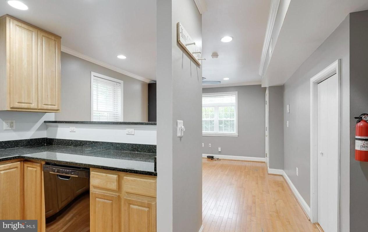 4200 Grant St NE #202