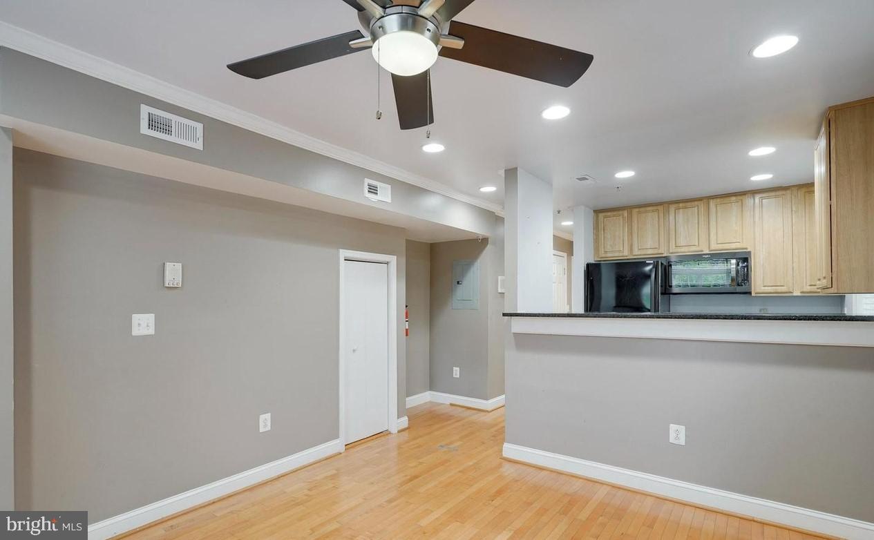 4200 Grant St NE #202