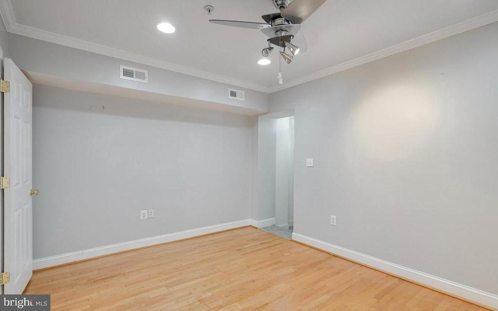 4200 Grant St NE #202