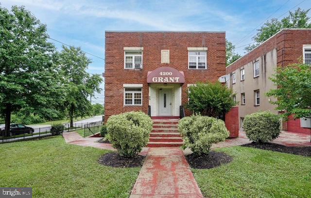4200 Grant St NE #202