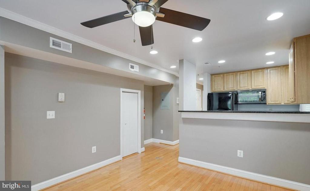 4200 Grant St NE #202