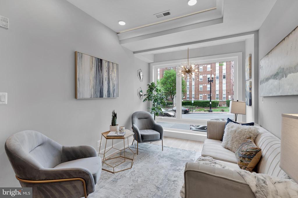 4014 Georgia Ave NW #202
