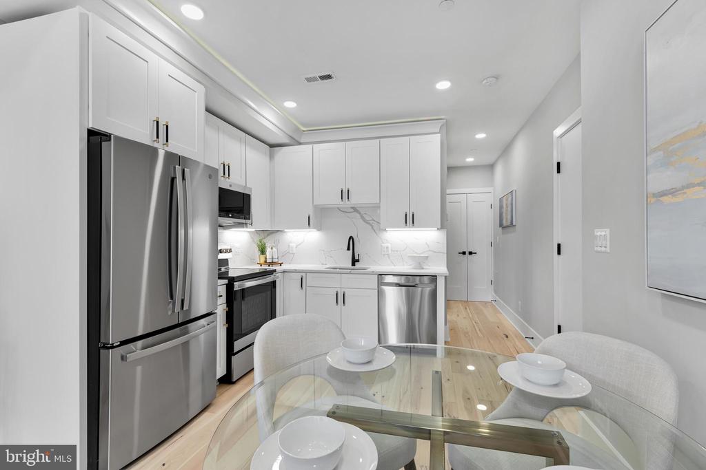 4014 Georgia Ave NW #202