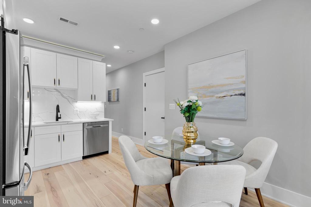 4014 Georgia Ave NW #202