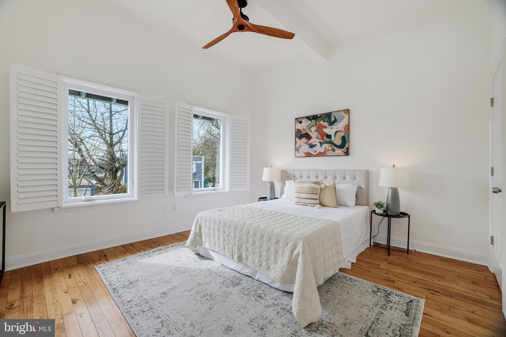 1102 Holbrook Ter NE #3