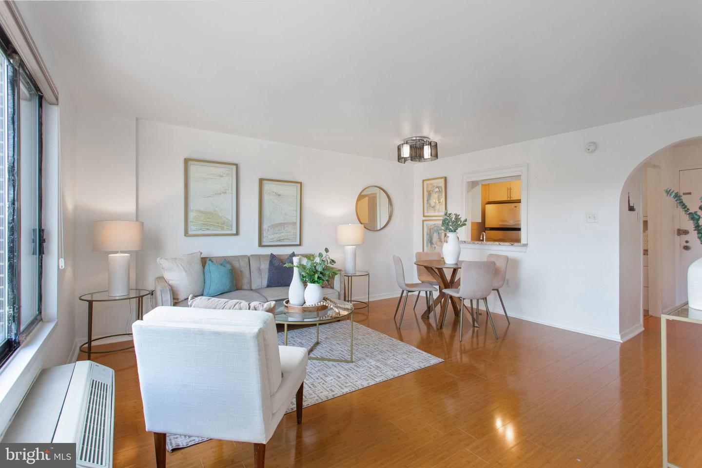 2501 Calvert St NW #802