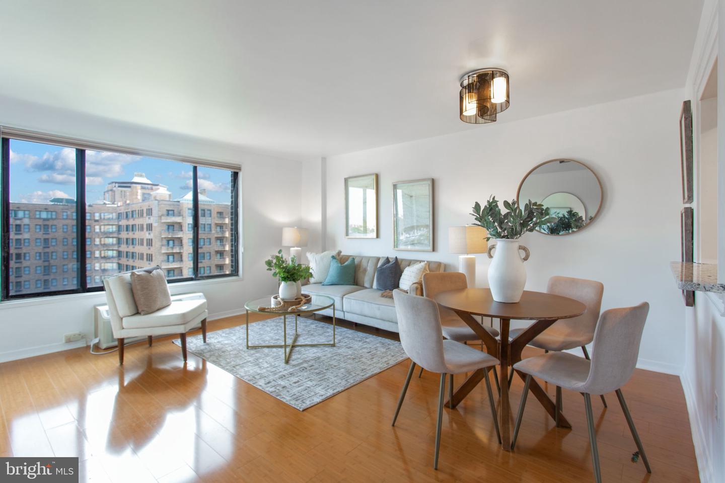 2501 Calvert St NW #802