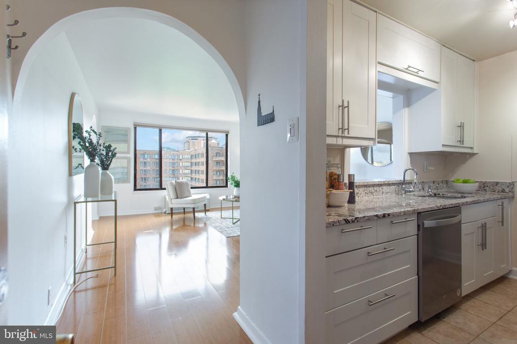 2501 Calvert St NW #802