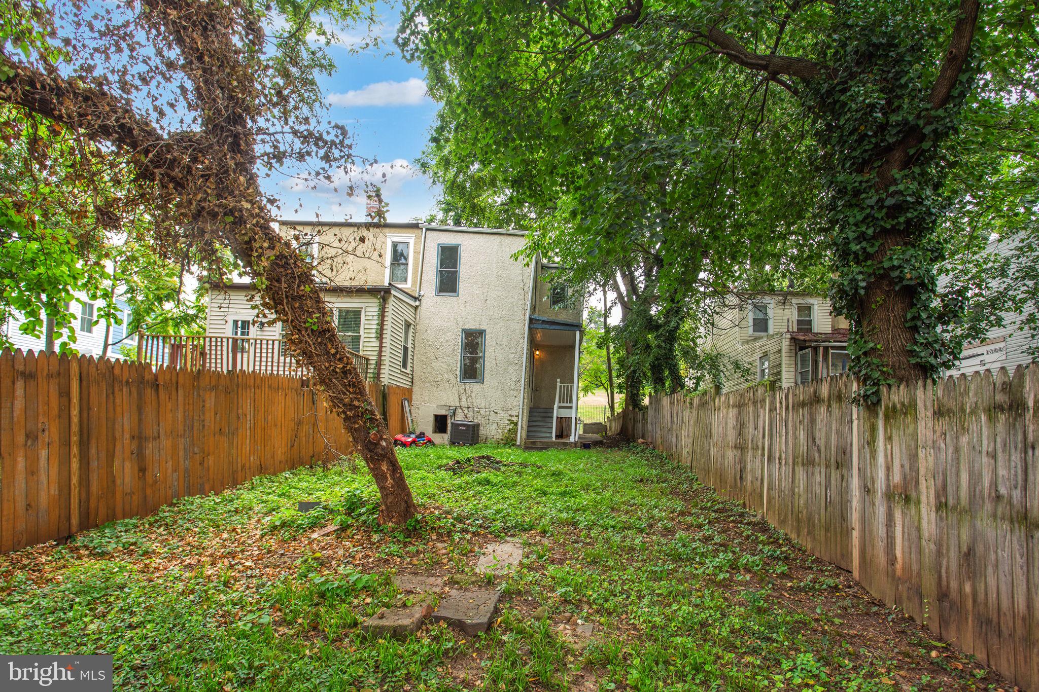 2217 14TH STREET SE