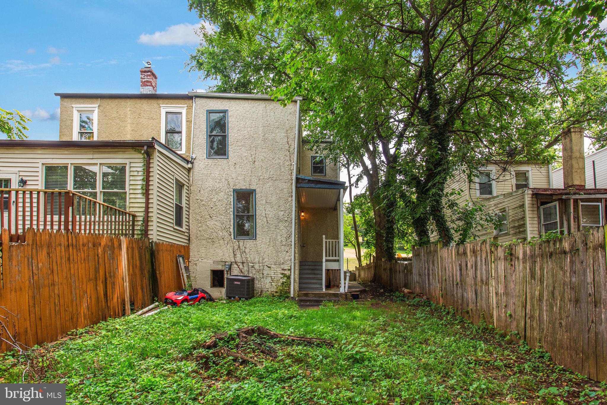 2217 14TH STREET SE