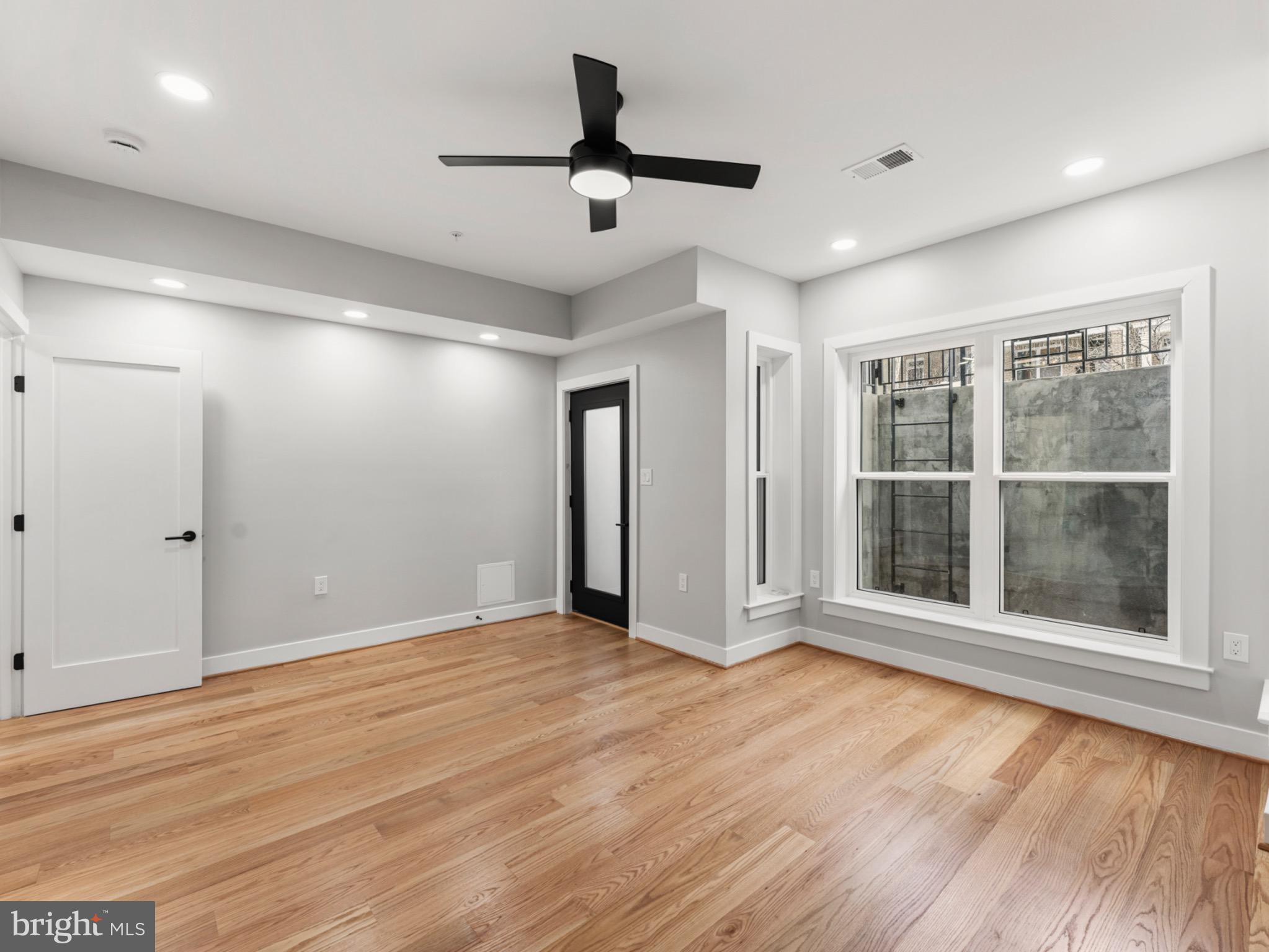 4320 7TH STREET NW 1