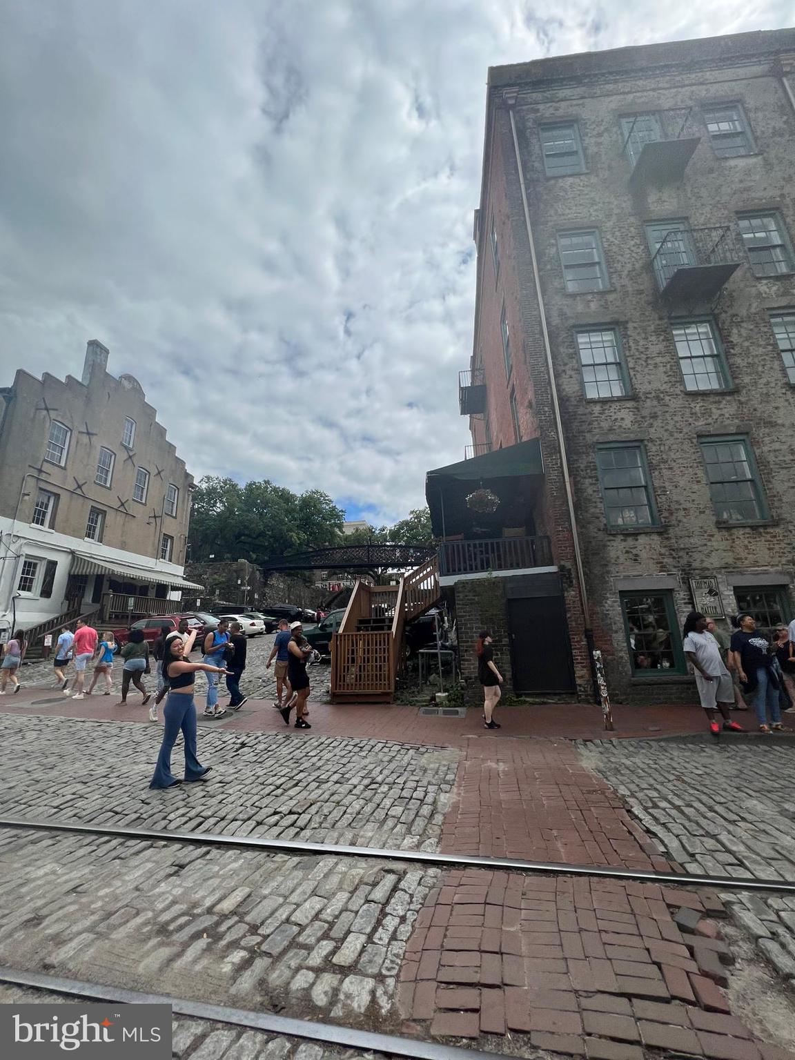 555 MASSACHUSETTS AVENUE NW 807