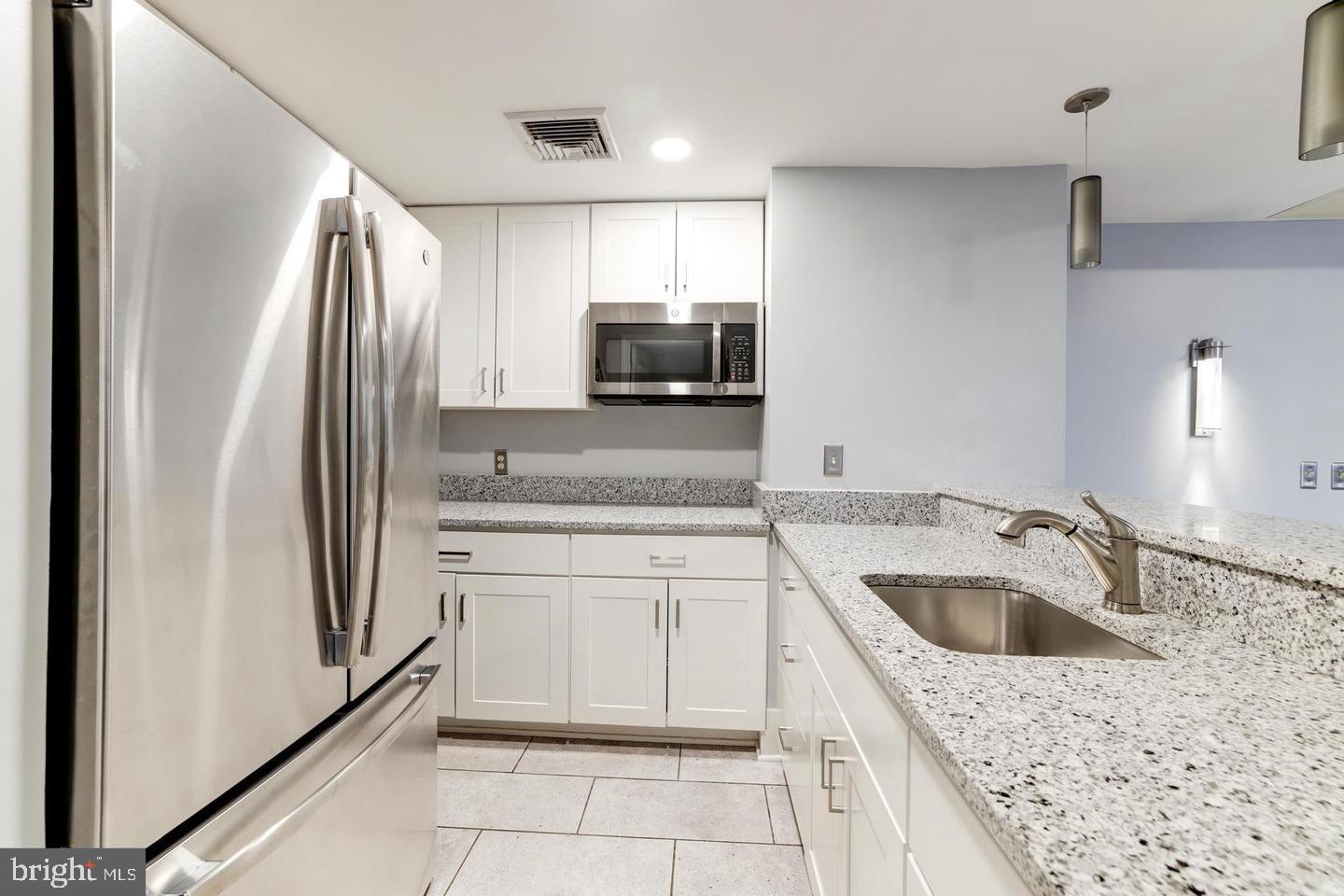 555 MASSACHUSETTS AVENUE NW 807