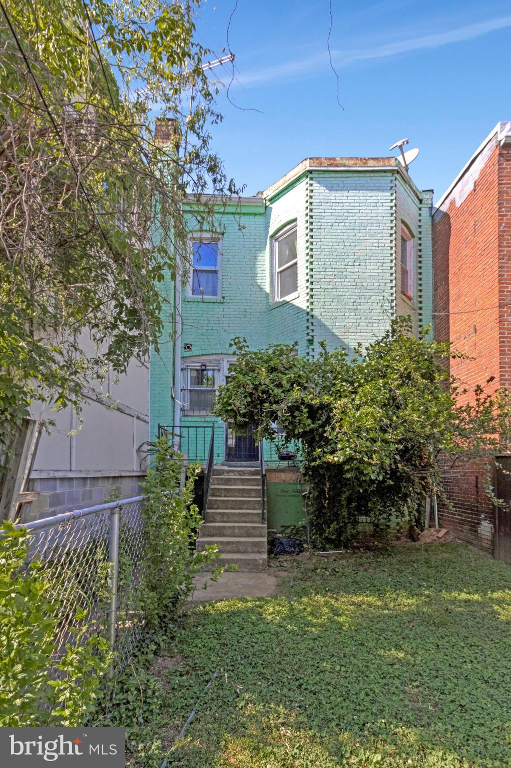 634 IRVING STREET NW