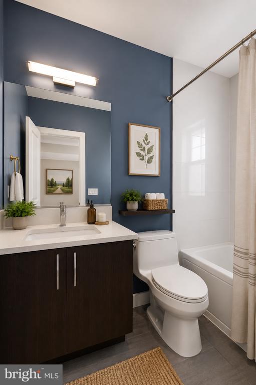 4005 7TH STREET NE Unit: 2