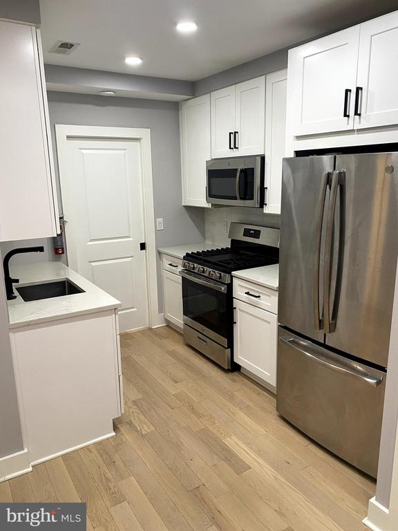 1219 QUEEN STREET NE Unit: 1