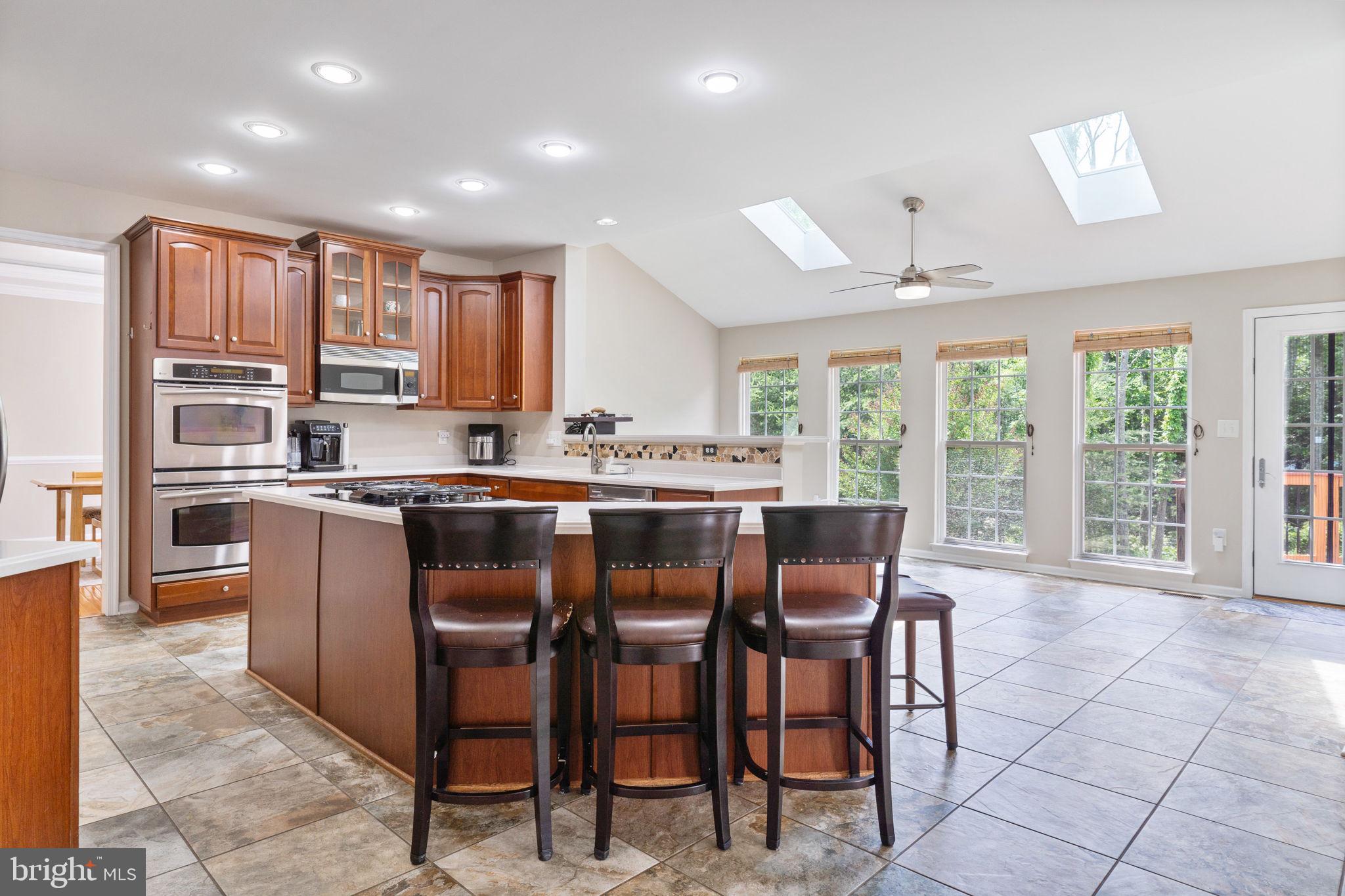 7609 Foxtrail Ct