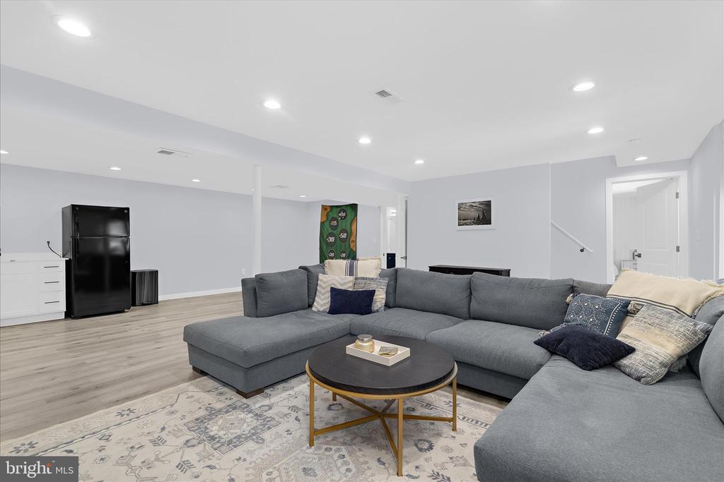 1420 MARINER DRIVE