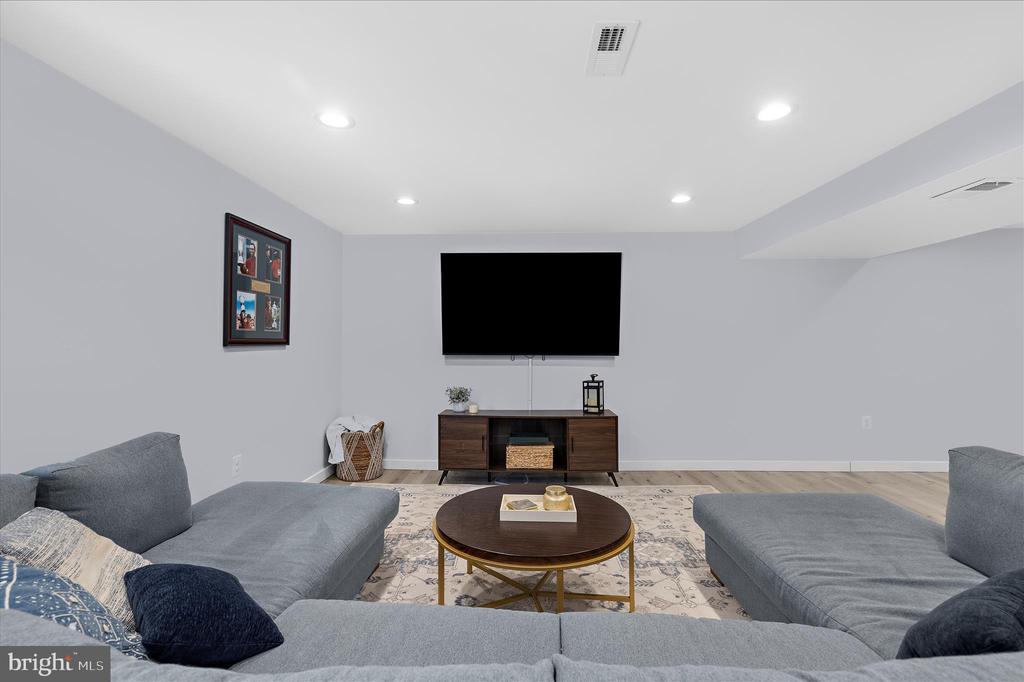 1420 MARINER DRIVE