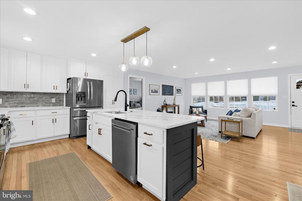 1420 MARINER DRIVE