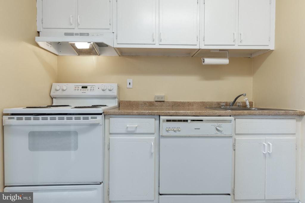 310 Ridgemede Rd #302