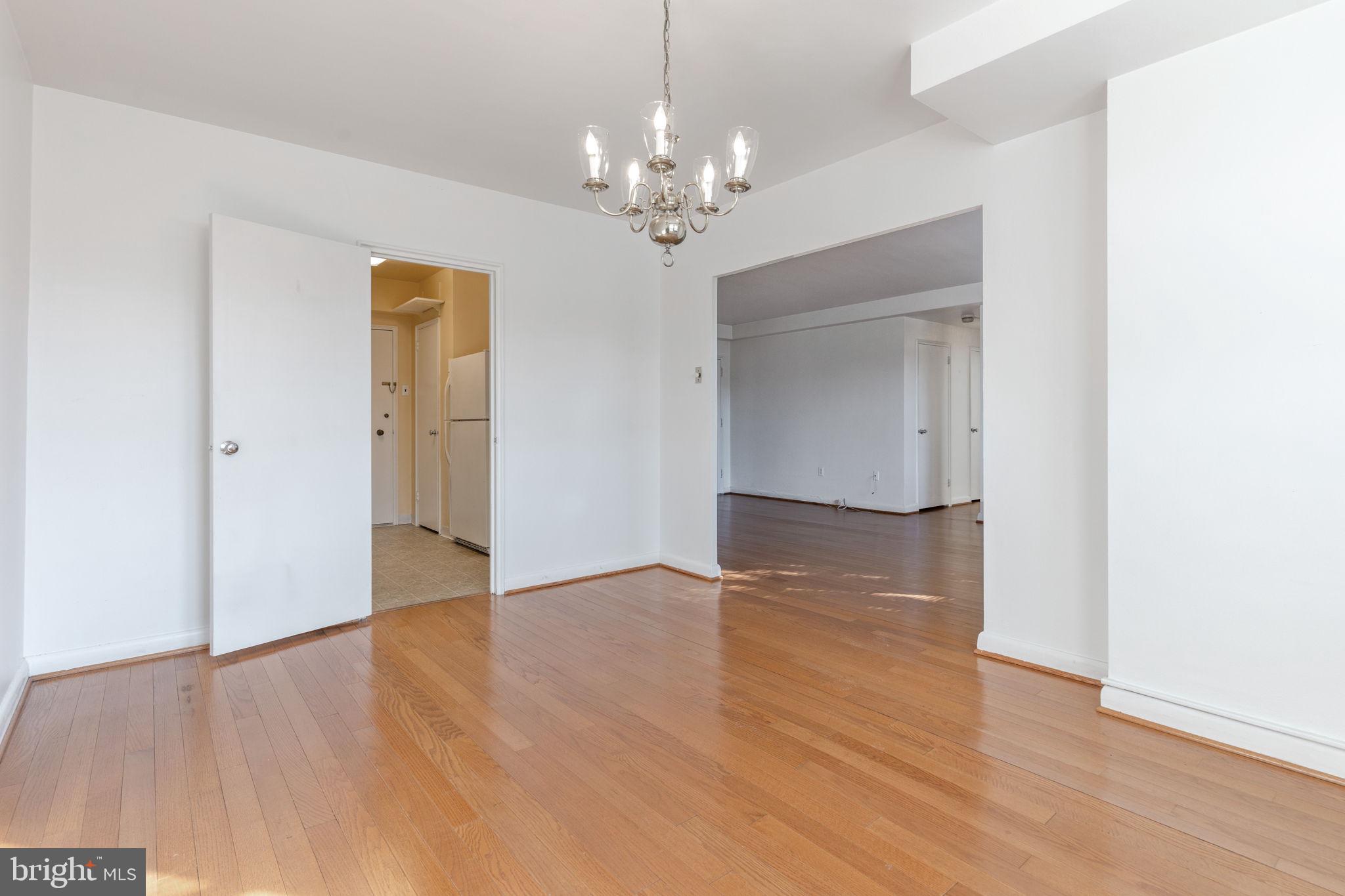 310 Ridgemede Rd #302