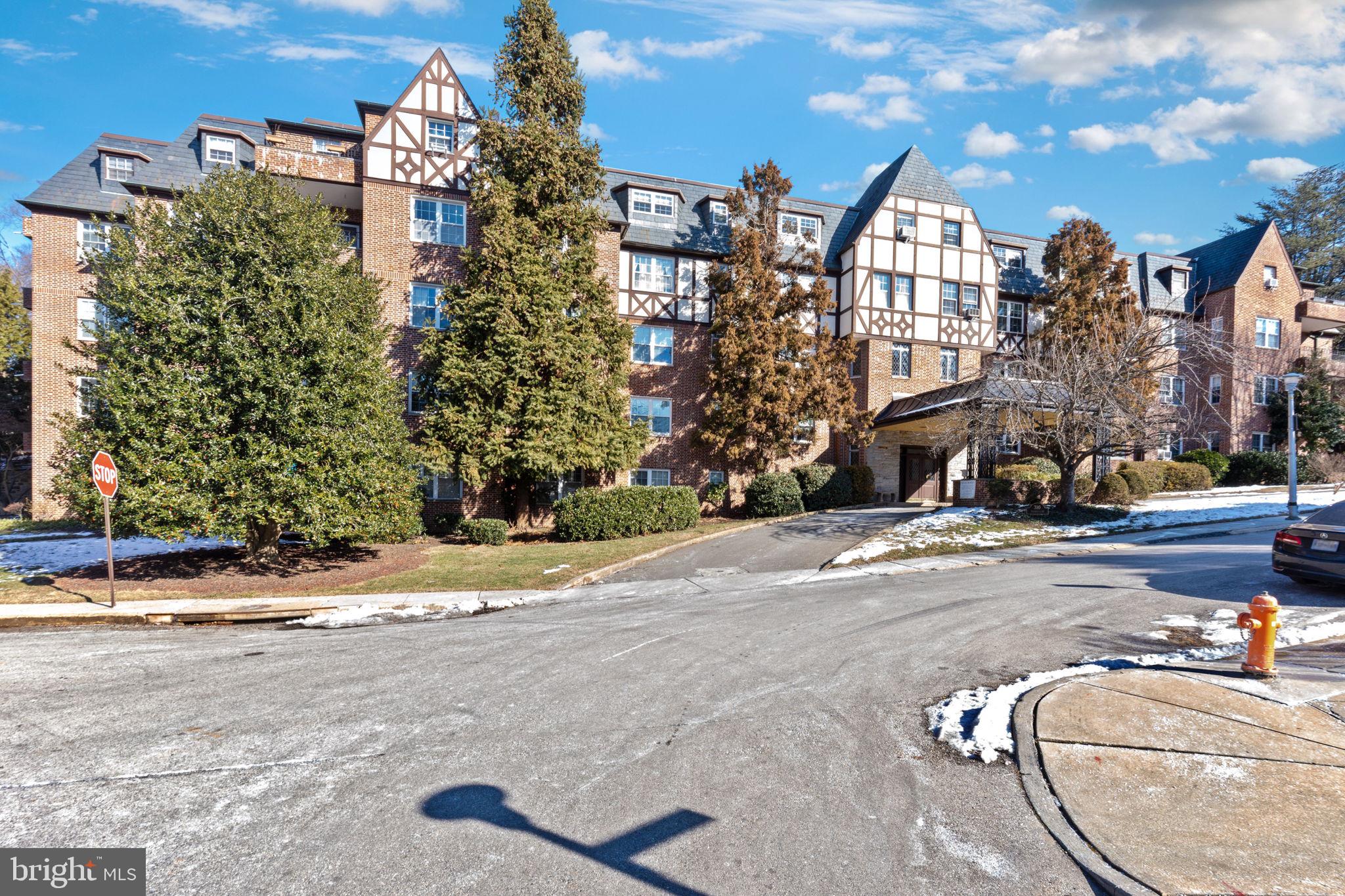 310 Ridgemede Rd #302