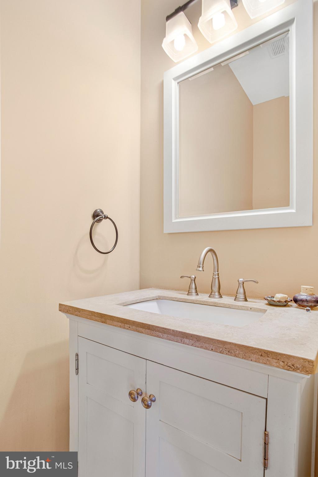 219 N BELNORD AVENUE