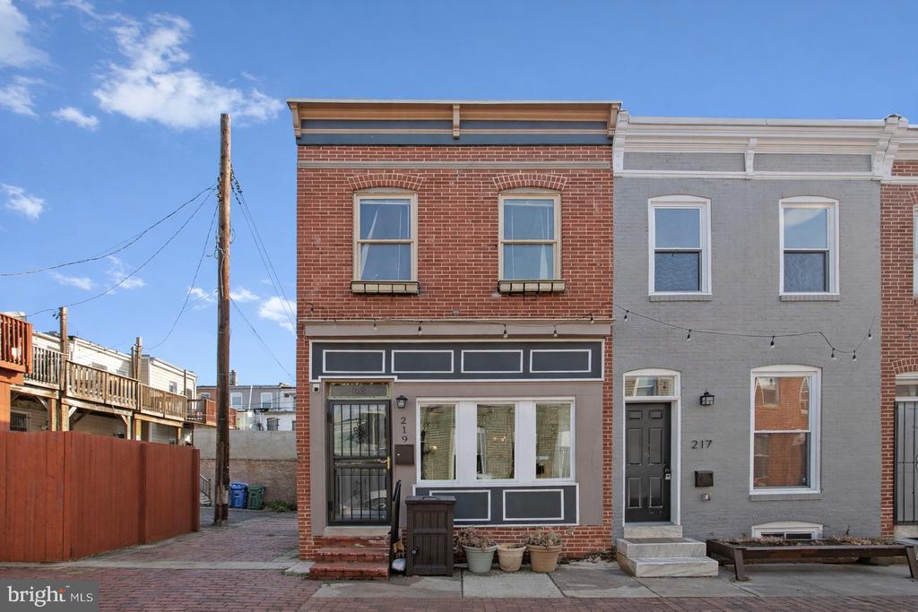 219 N BELNORD AVENUE