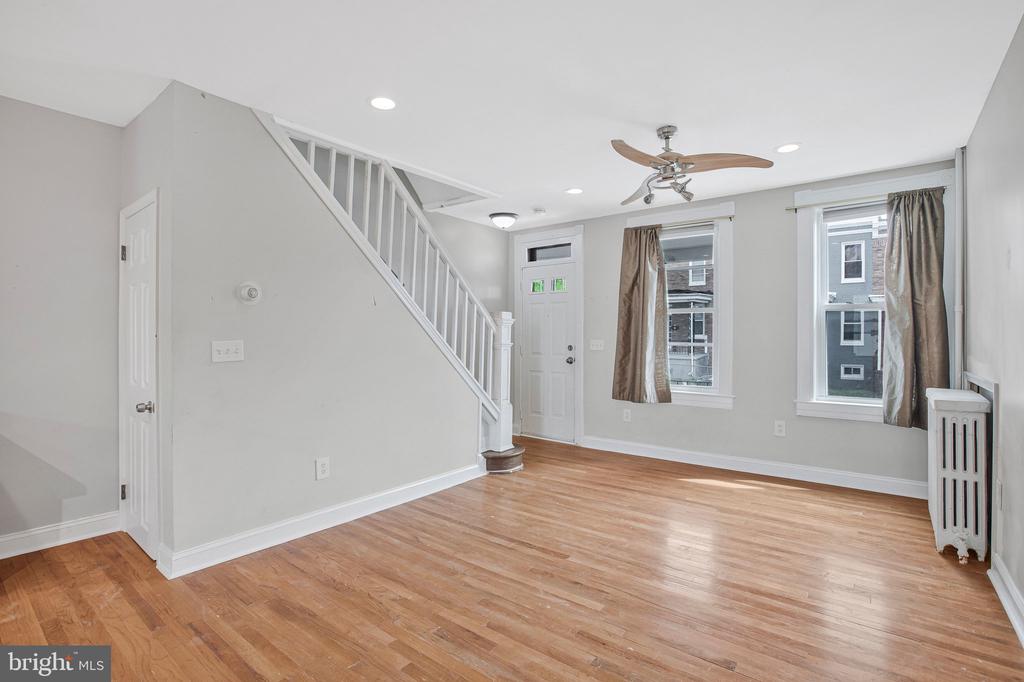 40 N ABINGTON AVENUE
