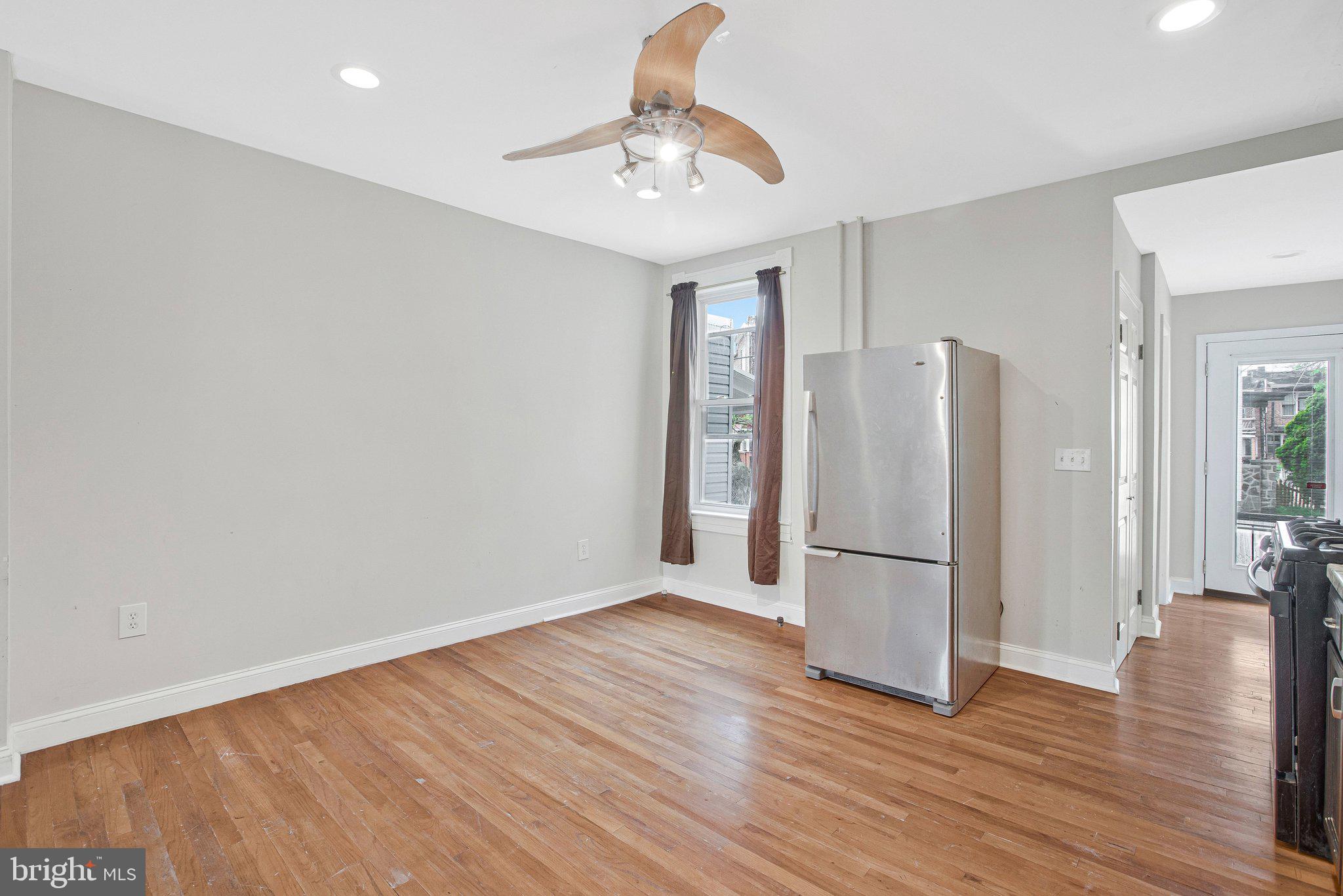 40 N ABINGTON AVENUE
